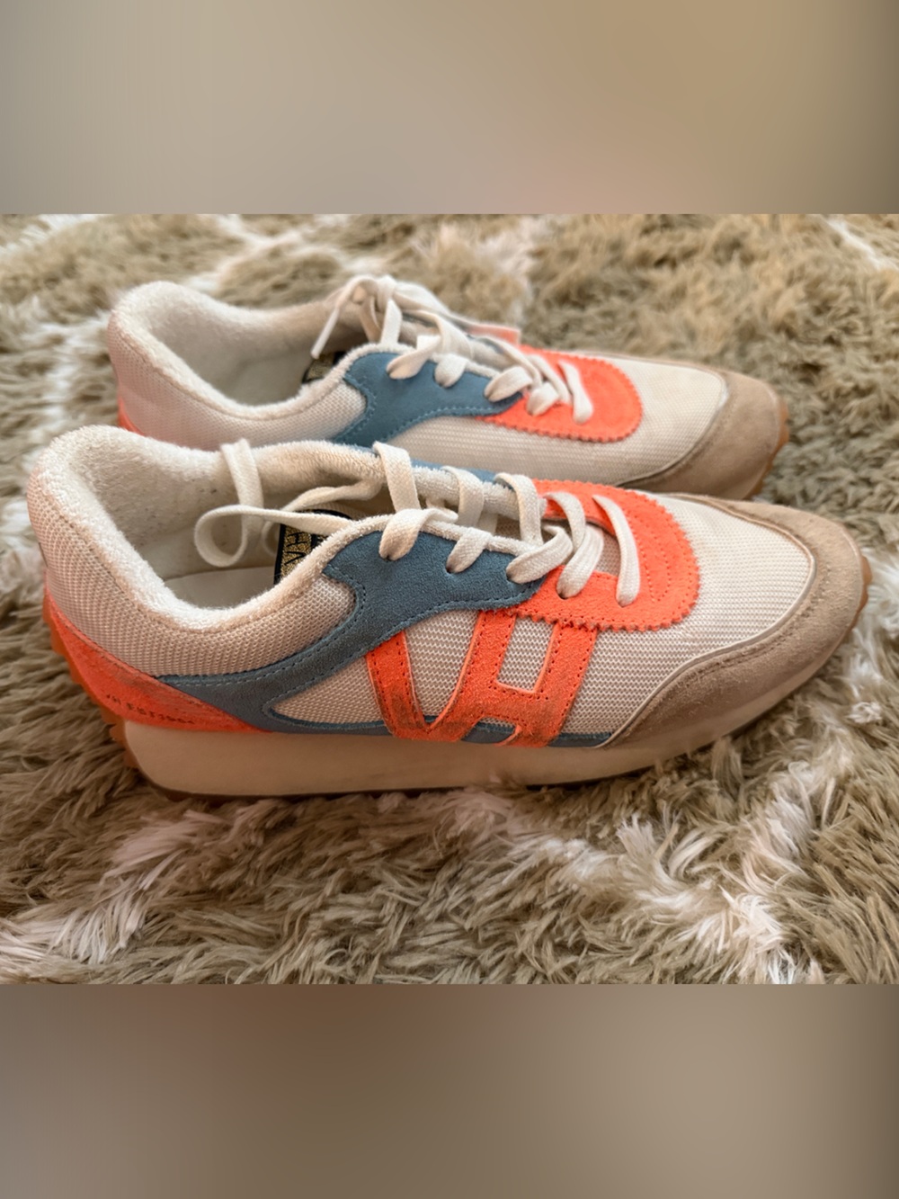 Women’s Vintage Havana Casual Athletic Sneakers in Cream, Coral & Blue